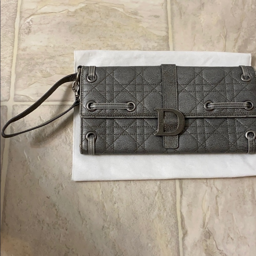 Wristlet